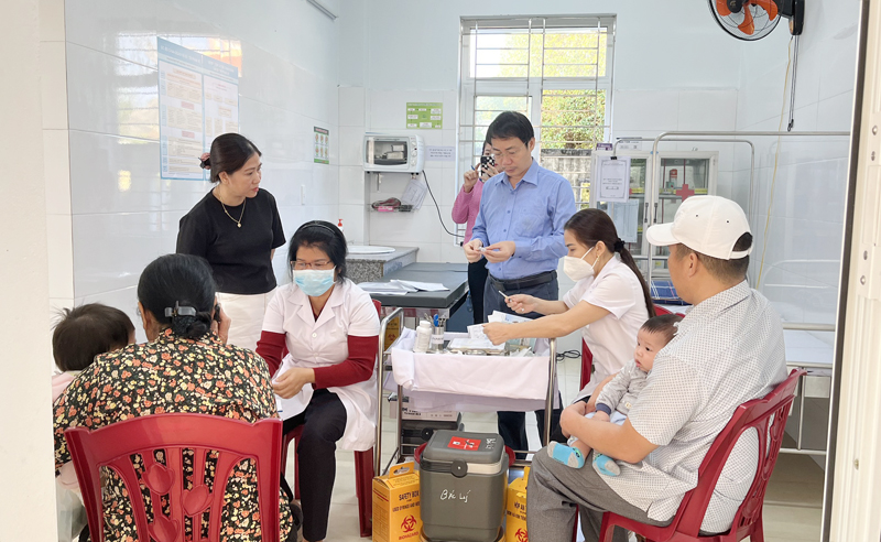Chương trình tiêm chủng mở rộng năm 2025 trên địa bàn tỉnh