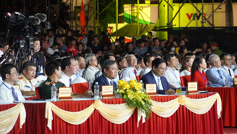 Kỷ niệm trọng thể 420 năm hình thành tỉnh Quảng Bình
